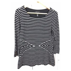 WHITE HOUSE BLACK MARKET TOP